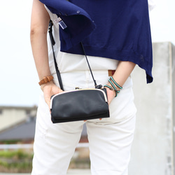 がま口　お財布ショルダー　ブラック　スマホショルダー　レディース　長財布　姫路レザー　日本製　aw-17nns 2枚目の画像