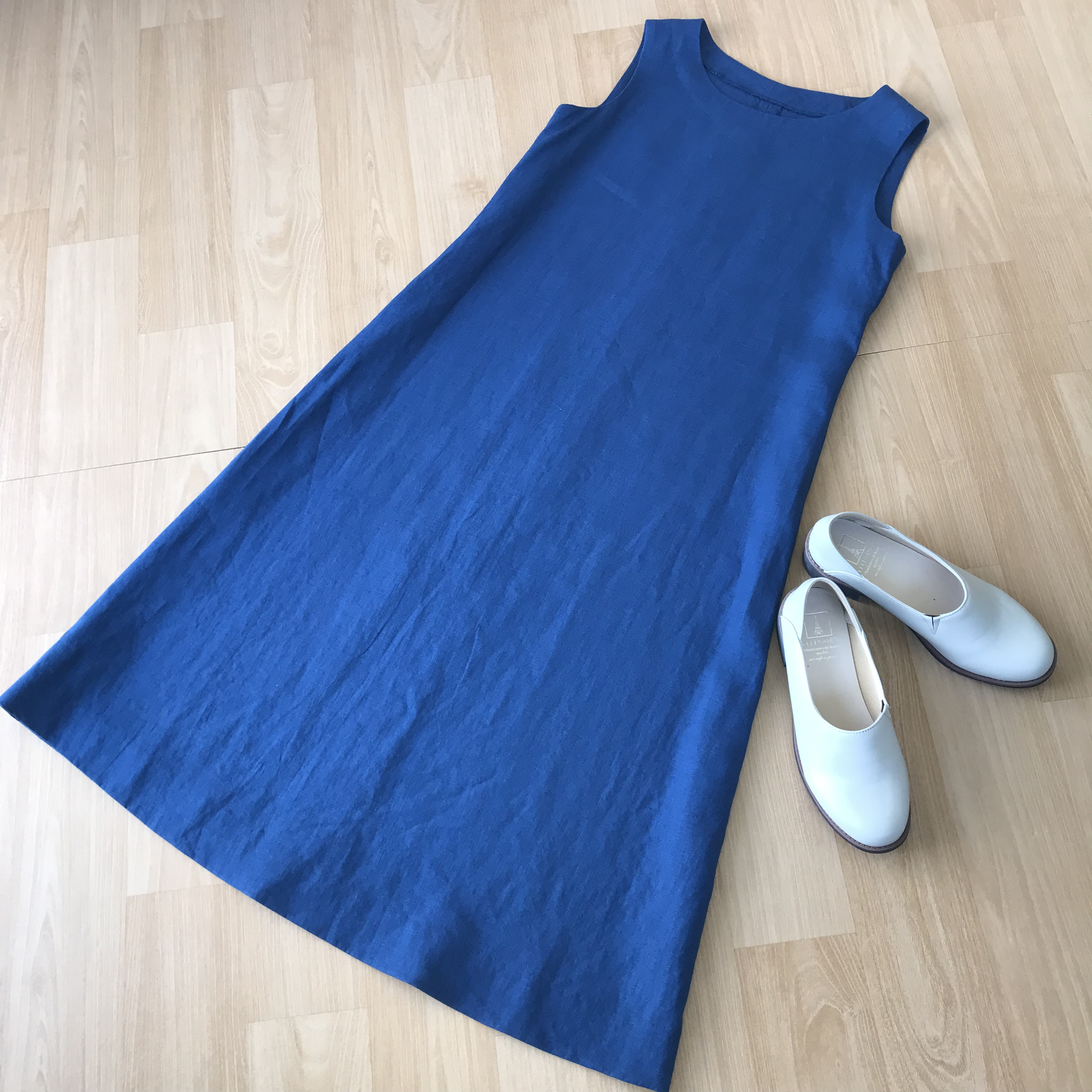 フレンチ リネン ノースリーブ ワンピース【明るい紺色】