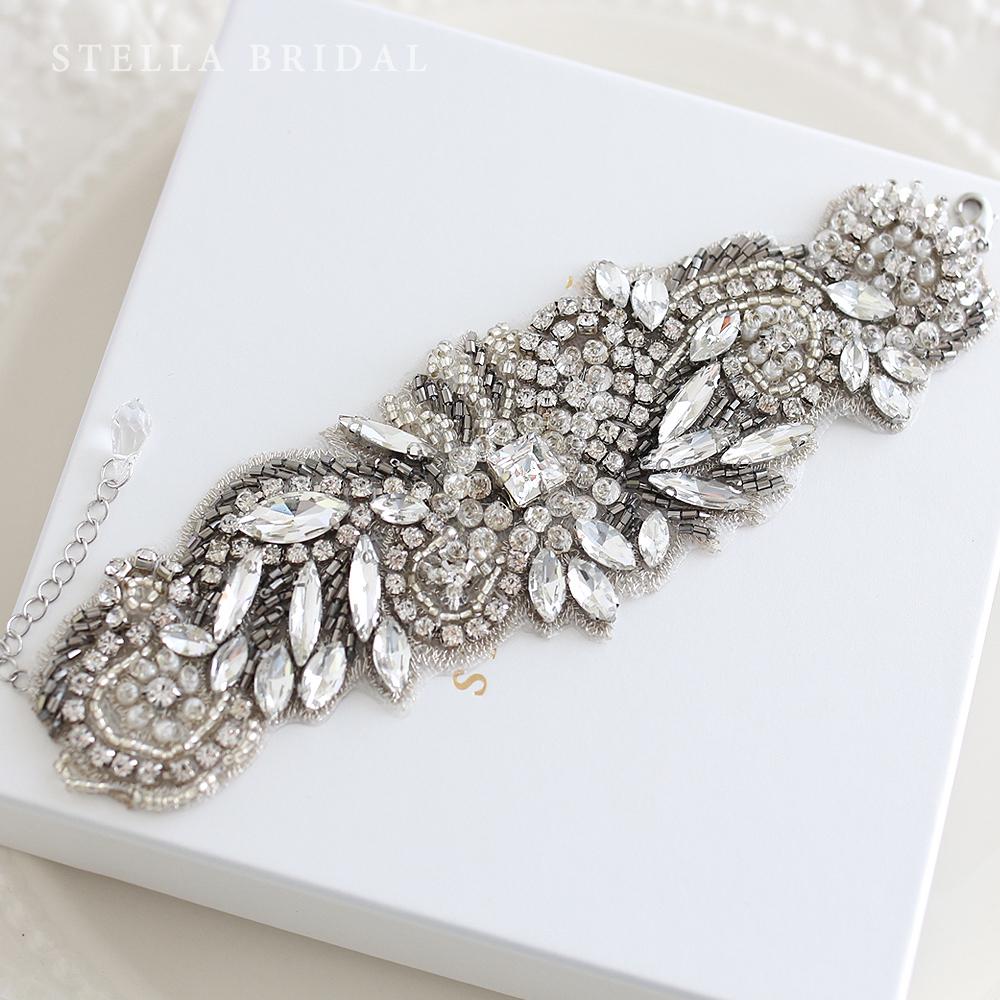 スワロフスキー使用 パールとビジューのヴィンテージ風ウェディングブレスレット Alba - アルバ【受注生産品】