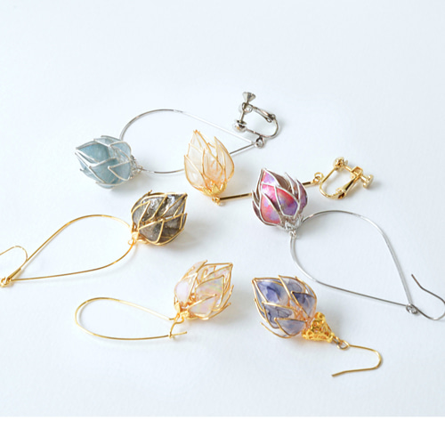 ピンク桜の花の蕾ピアス/イヤリング 14kgfアレルギー対応 ゆれるロング