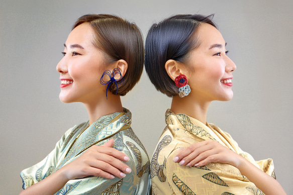 リボンと花のピアス -Navy×Red-　■イヤリング可■ 2枚目の画像