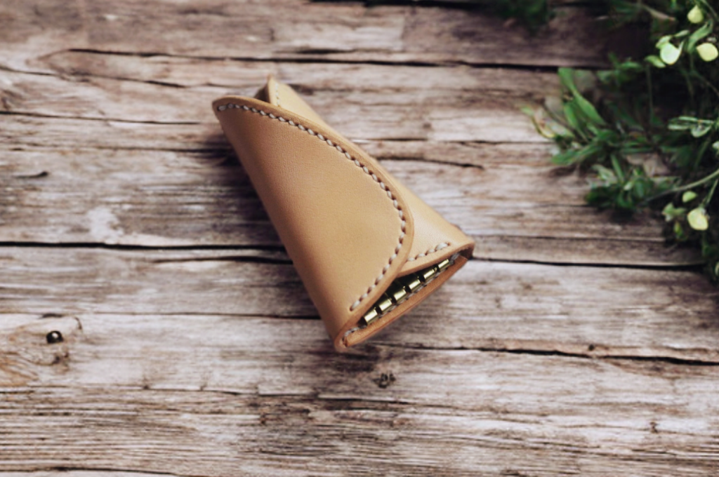 本革クラッカーキーケース（受注制作）手縫いヌメ革ナチュラル 牛皮牛革 天然