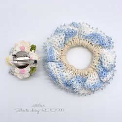 手编 Lace Yarn 绑发橡皮筋(chouchou)with 2way Brooch*white×mix blue 第11張的照片