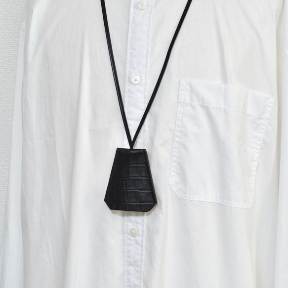 Clochette necklace / クロシェット クロコエンボス ブラック キーケース キーストラップ 9枚目の画像
