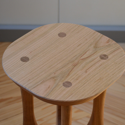 ヤマザクラの糸巻きスツール 椅子（チェアー）・スツール 堂谷木工