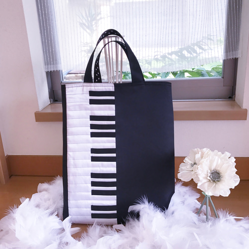 再販38✨本物のピアノみたいなレッスンバッグ（縦型）｜上品で高級感の