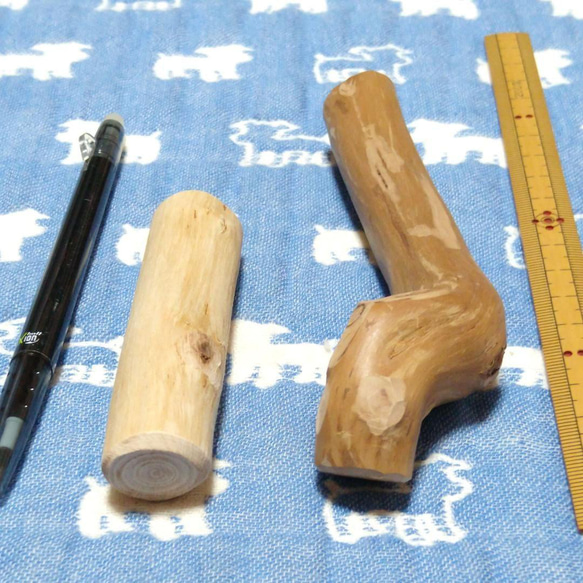 CL.けやき梨の木新品.犬用おもちゃ、小型犬向け歯固め、かじり木 3枚目の画像