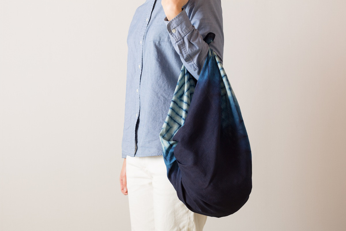 【受注製作】本藍染め麻風呂敷（山路登）