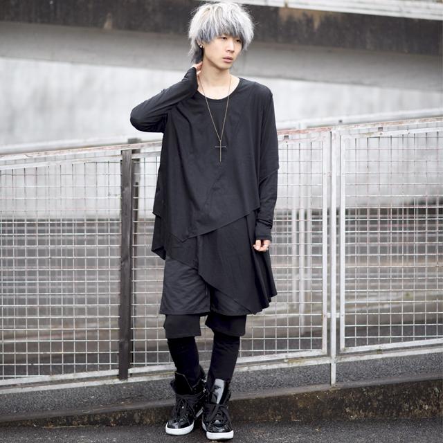 ランダム切り替えフェイクレイヤードアシメカットソー