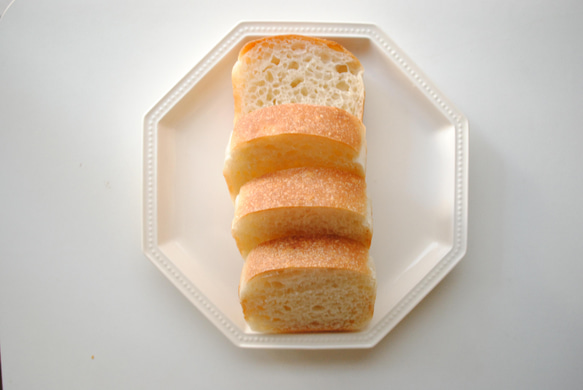 天然酵母・国産小麦のもっちりモチモチ fuWAri パン 2枚目の画像