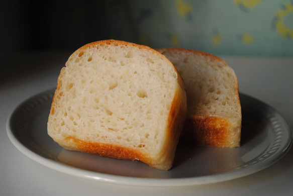 天然酵母・国産小麦のもっちりモチモチ fuWAri パン 4枚目の画像