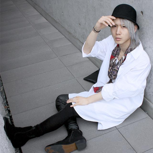 PUレザー切り替えスキニーレギンスパンツ ロングパンツ albino