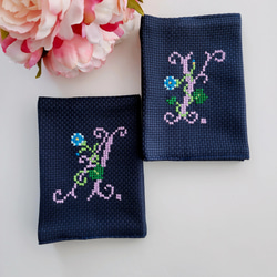 御礼♡【 再販×200超】ｲﾆｼｬﾙ手刺繍 ブックカバー( 聖書・讃美歌