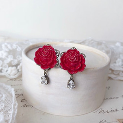 赤薔薇とコットンパール ピアス【イヤリング/金属アレルギー対応