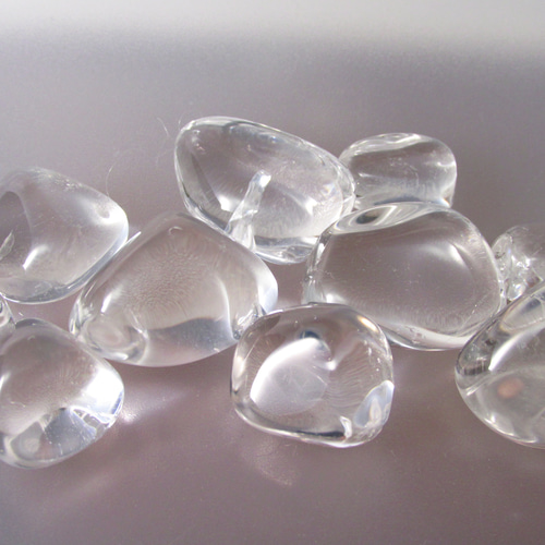 4月誕生石/超透明水晶ﾀﾝﾌﾞﾙｽﾄｰﾝ/t002-02☆手8213620 251223t 天然石