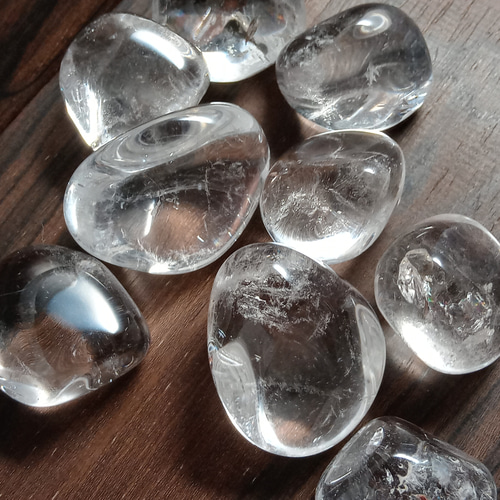 透明水晶 4月誕生石/超透明水晶ﾀﾝﾌﾞﾙｽﾄｰﾝ/t002-02☆手8213620 251223t 天然石