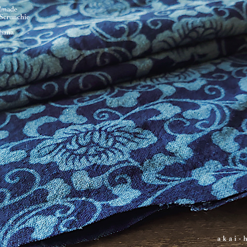 着物風和柄シュシュ⦿藍染⦿Vine シュシュ 朱い花 通販 4515463