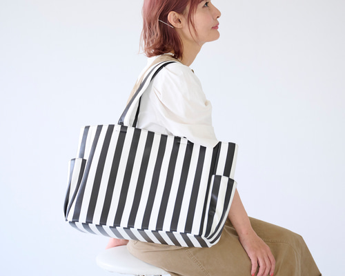 大 『新作』ブラックストライプトートバッグ a07dffae47ef6127b33c37914a0d4a