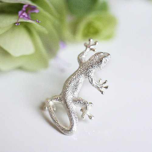 Gecko(ゲコ・ゲッコー)ヤモリの片耳ピアス SV925 【受注生産】