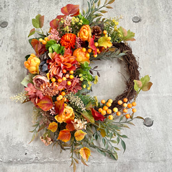 Autumn Dahlia &Berries wreath II 1枚目の画像