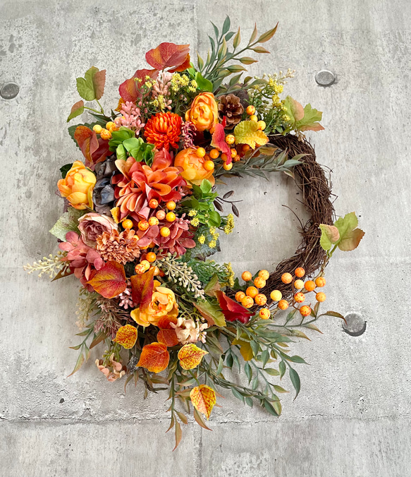 Autumn Dahlia &Berries wreath II 1枚目の画像