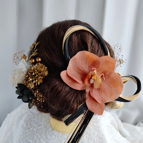 胡蝶蘭とゴールドリーフの髪飾り 成人式 卒業式 結婚式 白無垢 和装
