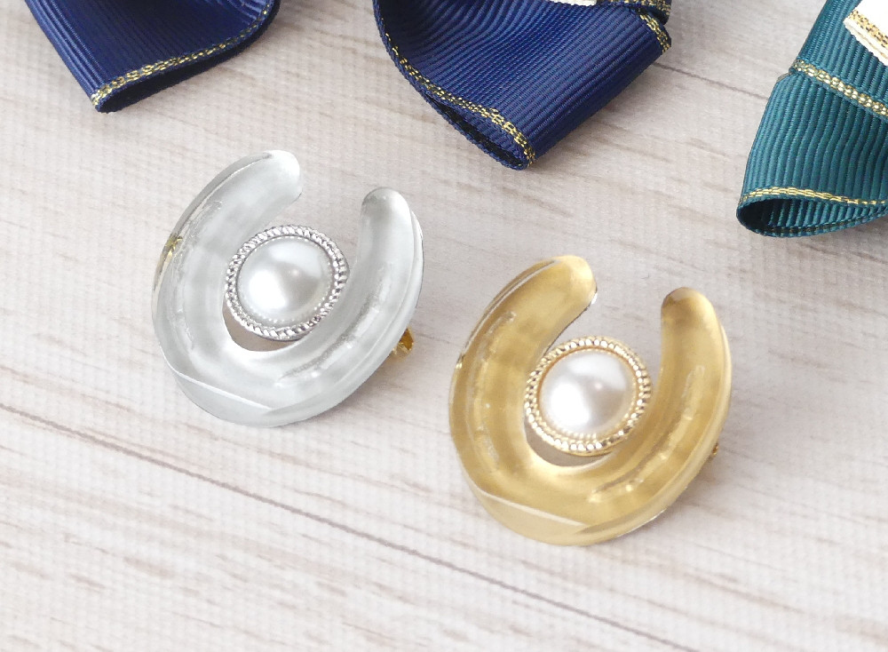 ＊ブローチ＊馬蹄.蹄鉄×牧羊犬　375刻印　アンティーク 楽天市場】馬蹄（ブローチ｜レディースジュエリー・アクセサリー