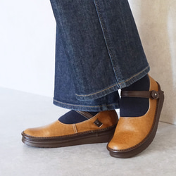 手を全く使わずに履ける魔法の靴 マグネットシューズ (KAYAK) 【納期5～11日以内発送】 10枚目の画像