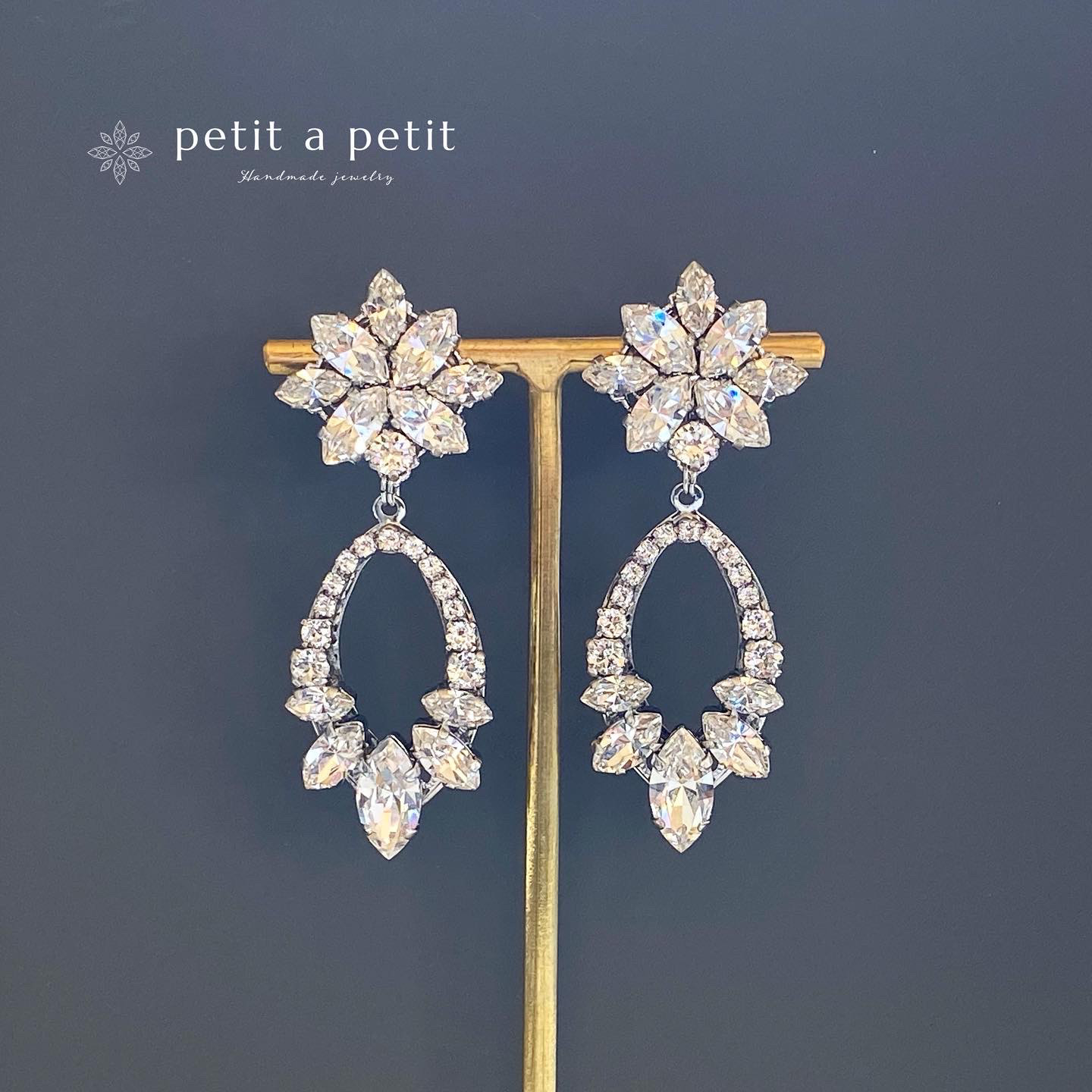 国内送料無料 総スワロフスキー®︎ Amour ブライダルピアスorイヤリング ギフトボックス付