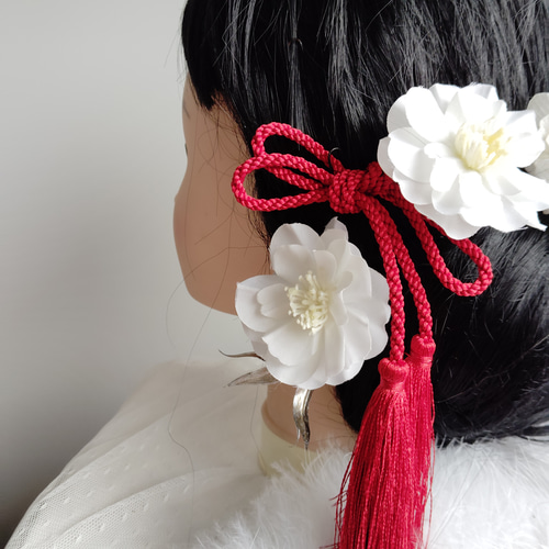 瑞桜＿＿紋桜と南天の髪飾り さくら サクラ 紅白 卒業式 成人式 結婚式
