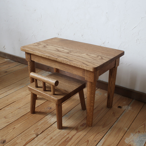 №21 ☆送料無料☆ シンプルデスク 節ありオーク無垢材で製作したキッズ