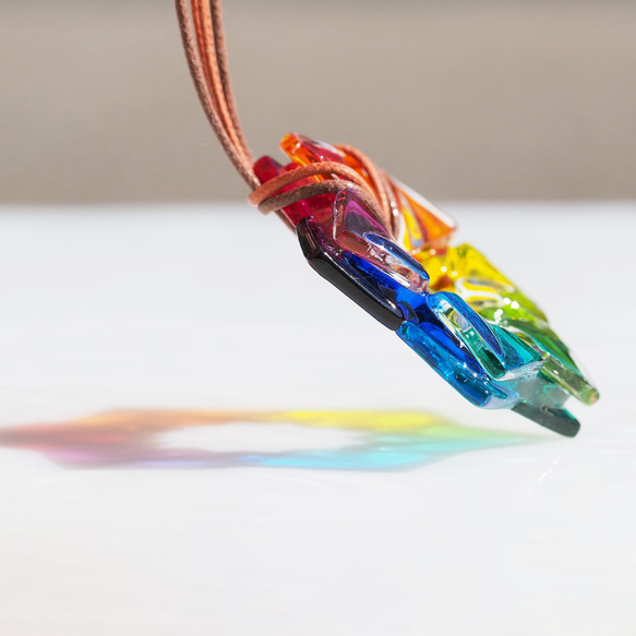 [特別]水晶玻璃「水晶[彩虹]」項鍊[可以選擇顏色和繩子長度][客製]≪免運費≫ 第3張的照片