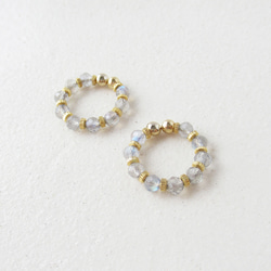 Labradorite and metal beads, tiny hoop earrings 夾式耳環 第3張的照片