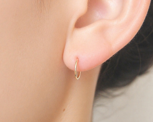 La Brillante】14kgf 8㎜ シンプルキャッチレスフープピアス＃3