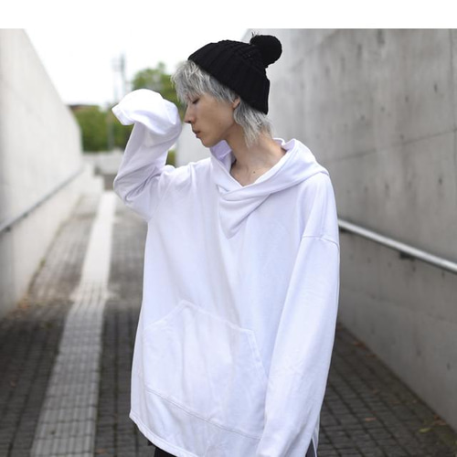 クロスVネックルーズスリーブビッグパーカー パーカー albino 通販