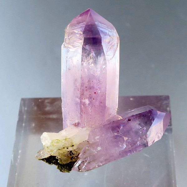 ベラクルスアメジスト・ツインポイント　原石鉱物　天然石　コレクション　2月誕生石　冬の誕生石2024