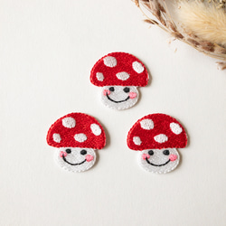 きのこ ワッペン 3枚入り その他入園グッズ デコリエ工房 通販 4667856