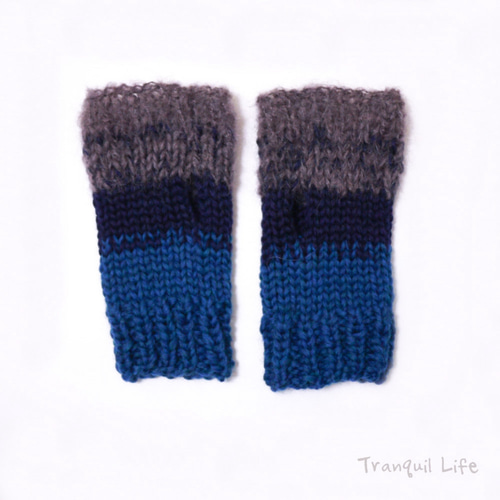 メリノウールとモヘアのふわふわ指なしミトン ブルーミックス ハンド