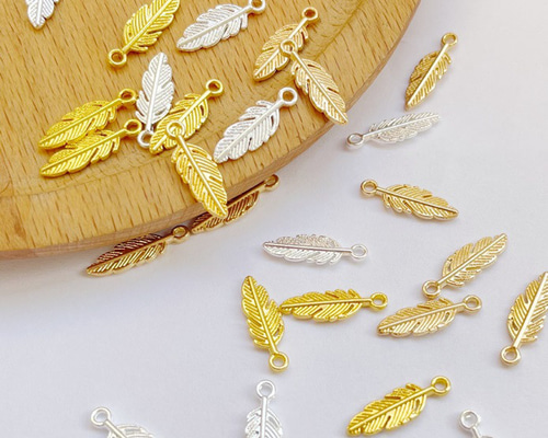 ハンドメイド素材 葉っぱ 20個 カン付き アクセサリーパーツ ハンドメイド 手芸材料 素材