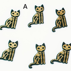 2個 猫 ネコ ウッドチャーム 木製パーツ ウッドパーツ 手芸材料 アクセサリーパーツ デザイン選択自由 1枚目の画像