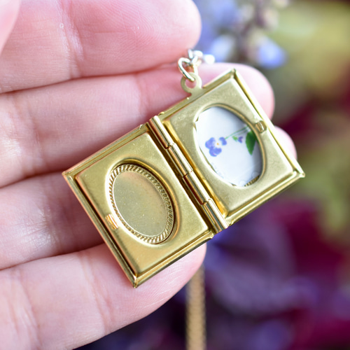 本型）ブックロケットと鍵チャームのネックレス（ゴールド＆シルバー