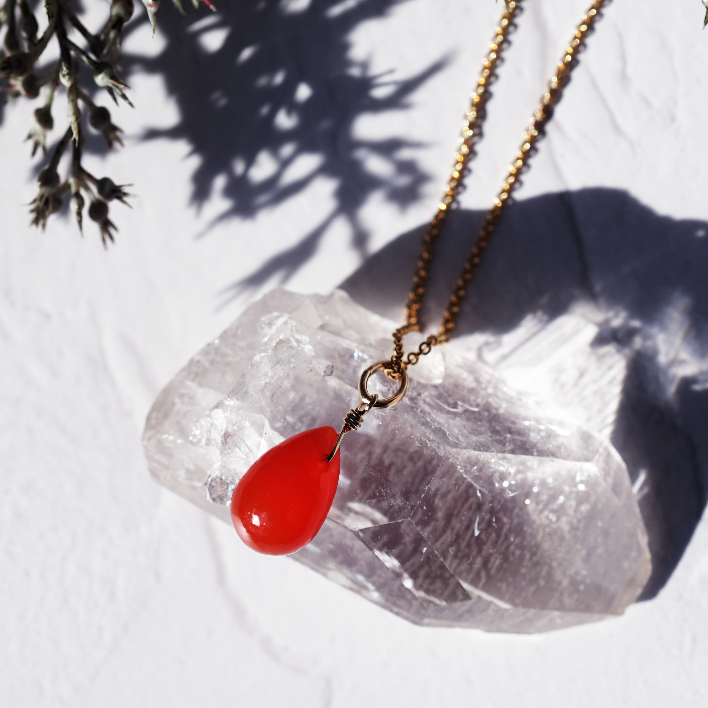 ☆カーネリアンのプレーンドロップ一粒ネックレス　～Graziella