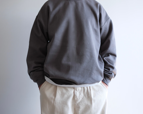 新品 mame 刺繍入りグレー トレーナー 新品 mame 刺繍入りグレー トレーナー 新品 mame 刺繍入りグレー