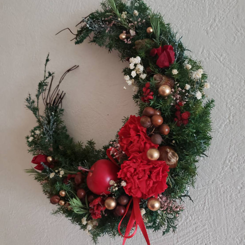 三日月形のクリスマスリース リース はなさか兄さん 通販 4744165