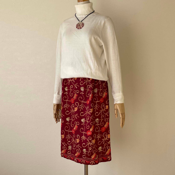 華やかなカシミール刺繍のスカート 赤茶 セミタイト S 8枚目の画像