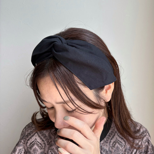 ワイヤーヘアバンド（定番のブラック）chika ワイヤーターバン ヘア