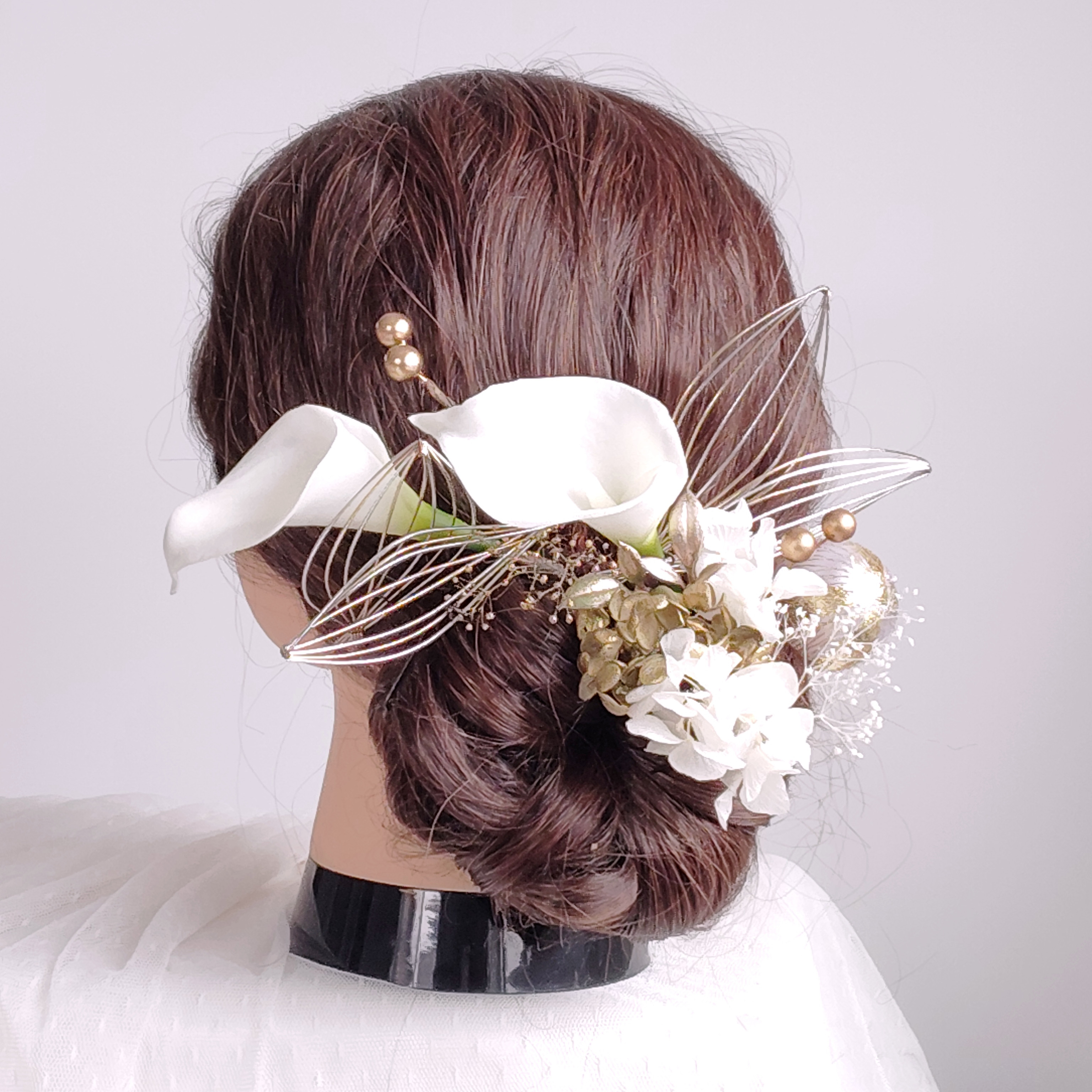 カラーリリィの髪飾り　白無垢　 水引 　髪飾り　 ヘッドドレス　 ヘアアクセサリー　前撮り　ウェディング　 結婚式