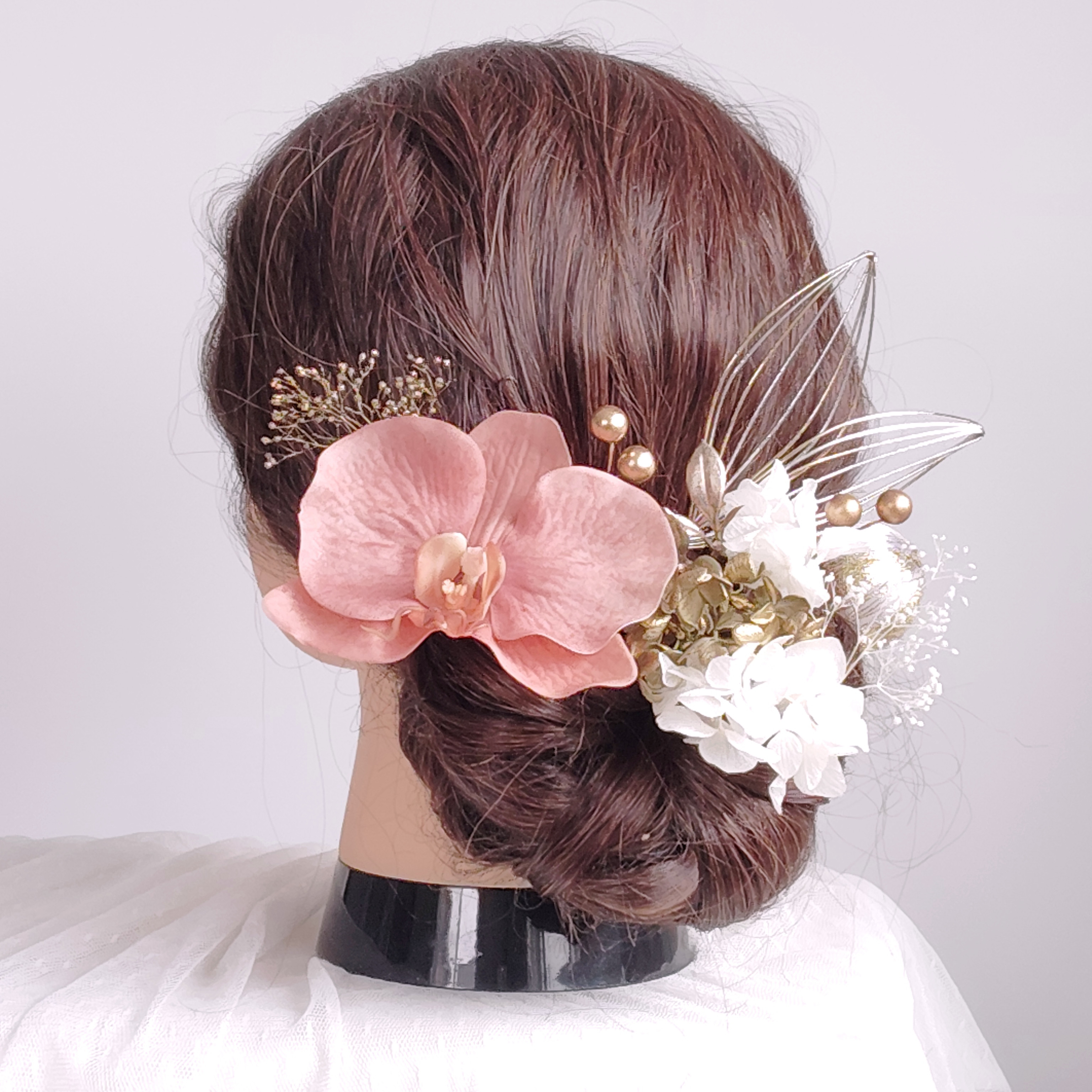 ブラウンピンクの胡蝶蘭の髪飾り　白無垢　 水引 　髪飾り　 ヘッドドレス　 ヘアアクセサリー　前撮り　ウェディング