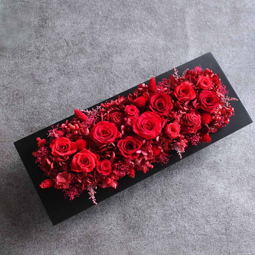 ギフトケース入り》大人のためのフラワーインテリア・赤と黒の