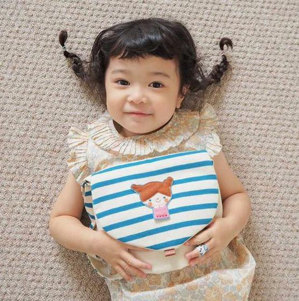 入園・入学準備に＊りんごの大きいフェルトワッペン　名入れ＊おしゃれで可愛い刺繍アップリケ♪お名前ワッペン　ブローチにも 人気・おすすめ｜安定人気・収納便利におすすめ 丁寧対応 配送追跡可 人気ランキング上位